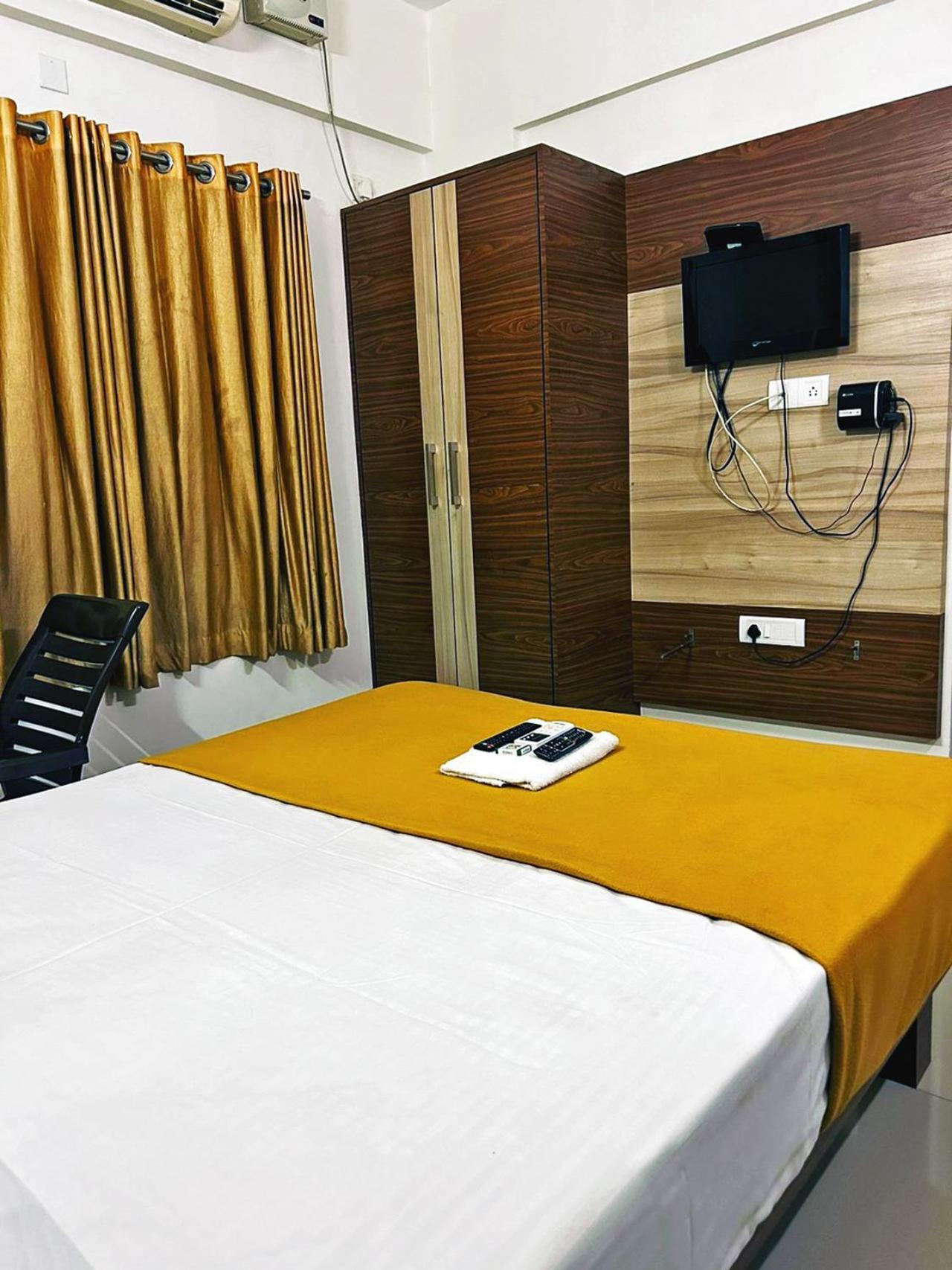 Hotel Radha Pangala Exterior foto
